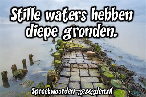 te korte broek hoogwater|Spreekwoorden en gezegden met hoog